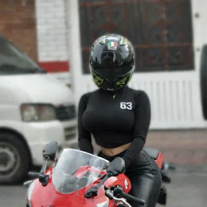 -KAROLVEGA 🏍️🎀 Foto 2