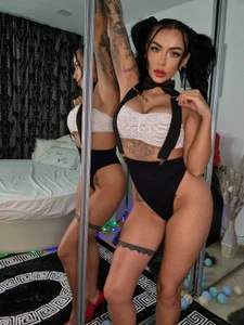 Iammazeekiin30 Welcome  3টি ছবি