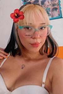 Hot_blowjobs_ sexy_ hot Pic