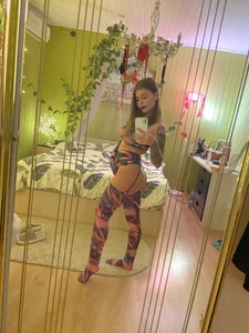 bitch69Horny I am Poză 3