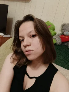 Paradise_Tease: These lips have driven more than one man crazy. ( 4 фото)