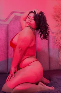 Violett_Cinnamon I put on my favorite lingerie and thought about you Pic 5