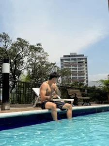 valentinosex1のPublicの 5枚の写真