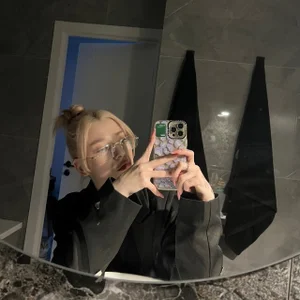 Public de NakeshaKellett  Imagens