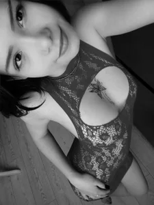 adelinasweettyy Public Immagine  4