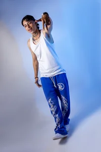 blue looks good on me 💙 de AmberAdams_  3 Imagens