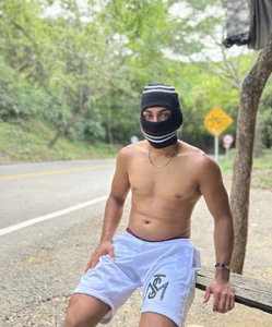 Leoonidas_38 Public Pic 2