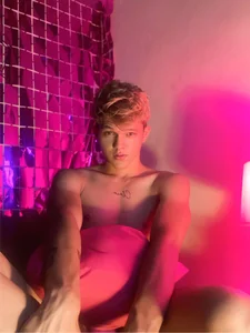 izan_20 Pink 💓🌸 圖片