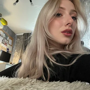 Public de AliceTwinkle  5 Imagens