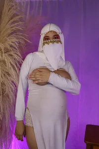 Alana_abad Thank you all 💜 Poză 5