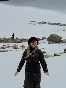 AtheneaRossiのColdの 2枚の写真