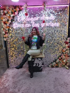 Chanelll_Taylorr_ kullanıcısının My little departure to the cinema and visiting the mall albümü -  7 fotoğraf