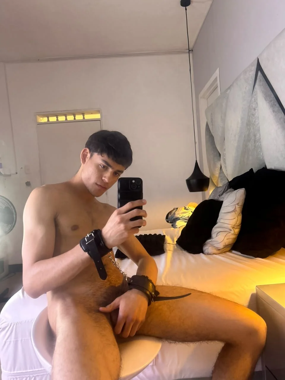 Foto em tendência de OliverMillerr 6509