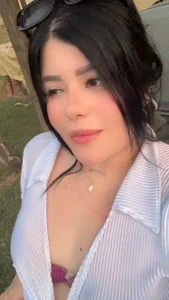 Scarlett_grey1 Enjoying nature🍃🌷🌺🌸🌸 Pic 9