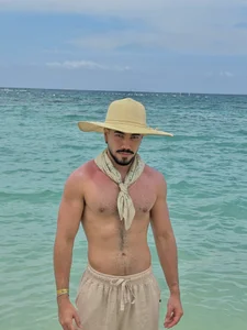 Beach days🏖️ de JeycobxBraand  3 Imagens