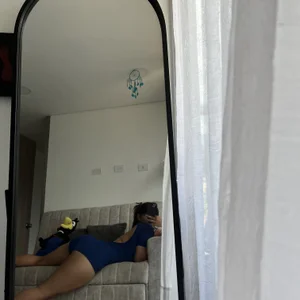 NikaVelvet1En casa图片 3