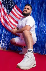 MichaelBear_ 4TH JULY 🎉❤️🤍💙 Pic 2