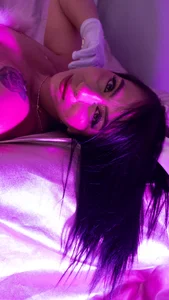 niky_smit: Give it my heart if you would fuck me...🐰💜 ( 2 фото)