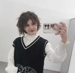 Kira__Fluffy Public Bilde 4