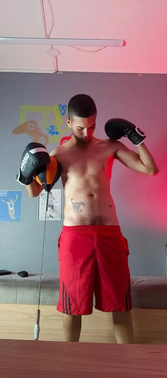 Ian_Valenti Trending Pic 5631