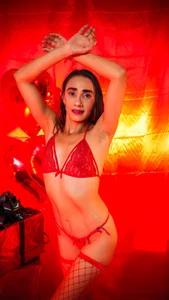 crystal_sm Valentine's Day in Colombia come and let's enjoy together...❤️‍🔥🍒💝💖😍 Foto 2