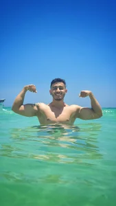 Liam_Kleiin Beach, breeze and sea Pic