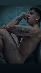 AlamJams Shower sexy Immagine  2