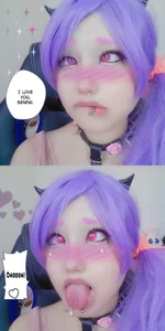LolisuccubのI am your ahegao princess ♥の 2枚の写真