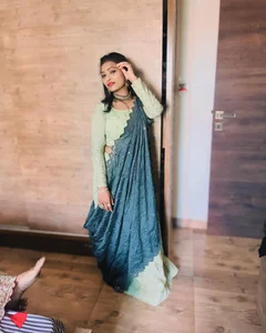 Deeksha-1996 Public Foto 