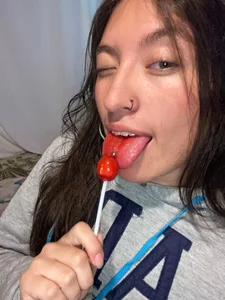 lola_dourmont SEXY Pic 2
