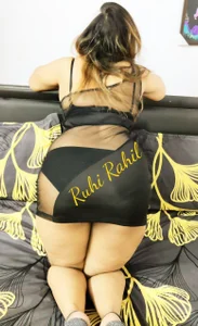 Ruhi_Rahil's Sexy figure Pic Sex Photo 2