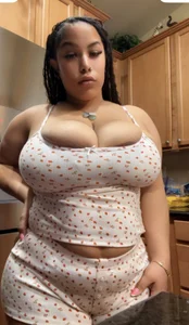 lovelymyah Public Pic 7