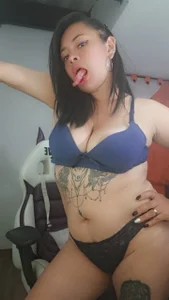 loretits1 Public Pic 5