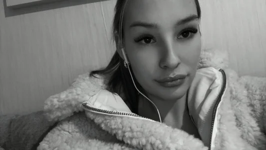 Public od VelvetAngela  2 snímek