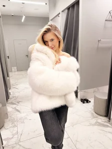 Elysia_kiss About me! Pic 5