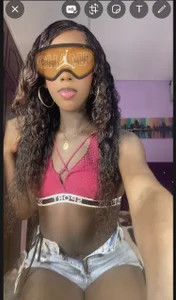 👑💞 de gigihadig238  3 Imagens