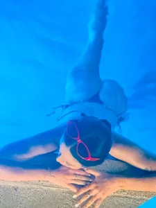 caroline_adams_ Day off Pic 7