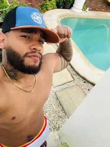 About me de Chris_Stone444  7 photos