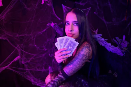 charlotte_kisss Darkness... 🕷 Pic 3