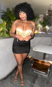 Girl night od Venuswilds  3 snímek