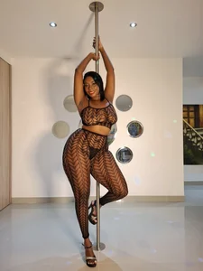 HanaThompson 1m 74cm of sensuality 😏 Immagine 