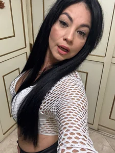 Hot_beauty__It's a nice day Bild 2