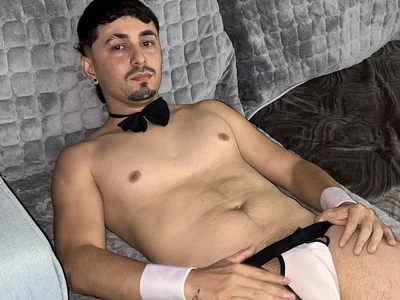 Sebas_Blessed YOU WANT ME FOR DESSERT 😋 Foto 3