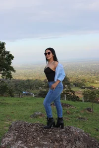 veronika_naughty Sun bathing in the mountains Pic 5