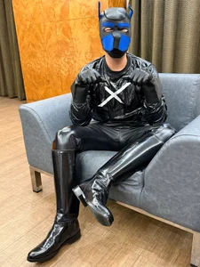 gary0213 穿馬靴色色 的照片 Foto 7