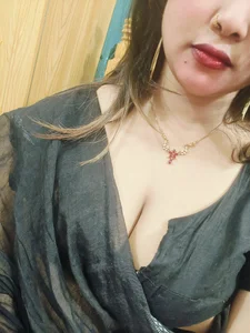 Beauty_Queen_Soniya Love you🤗🫣❤️  3টি ছবি