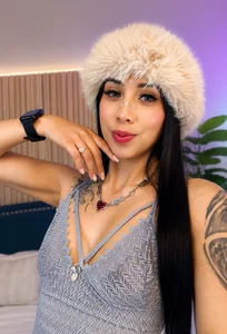 Julietta_33 So beautiful and so horny ❤️‍🔥💋 Pic 4