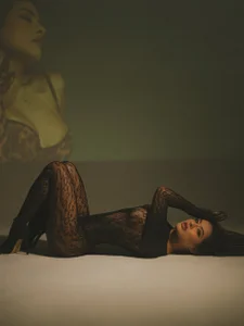 NiaEvansx 🖤 Poză 3