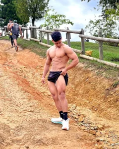 BradHadman Public Pic 5