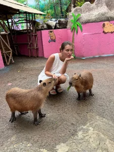 AshelyPeakesPublic图片 3